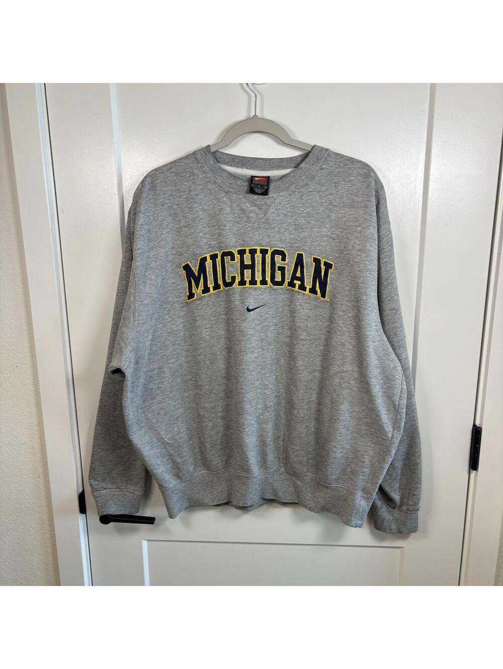 VTG University Of Michigan Nike Sweatshirt Crewneck Men’s Size L Wolverines